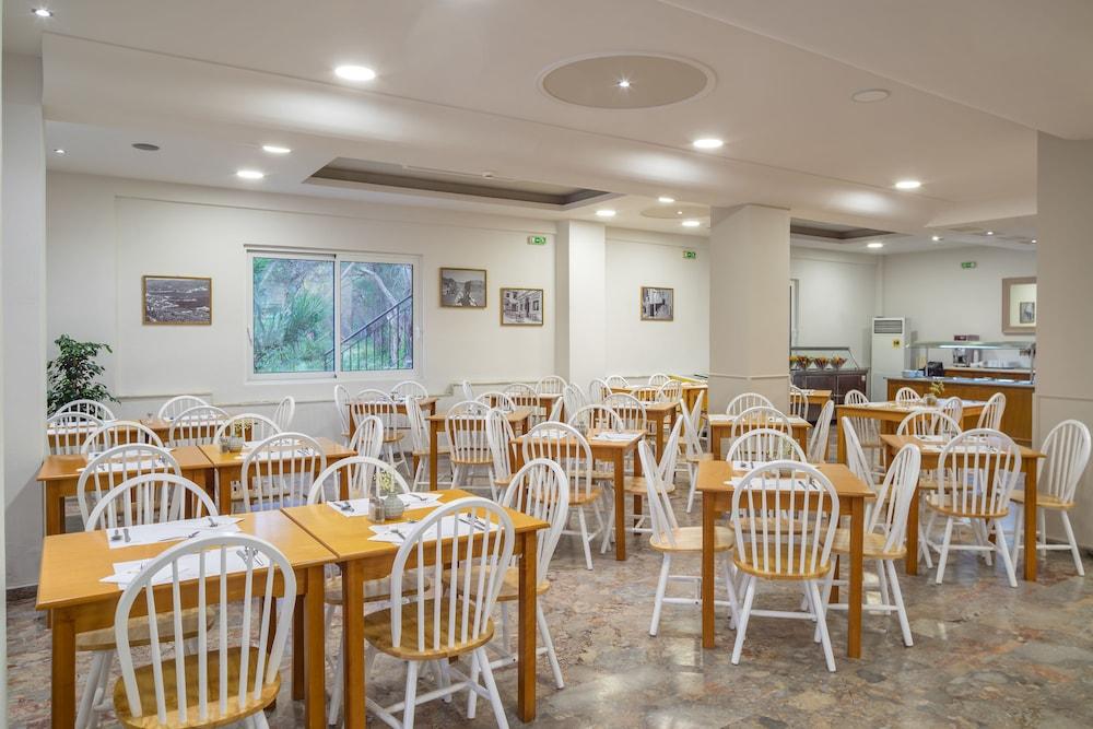Cnic Gemini Hotel 메손기 외부 사진