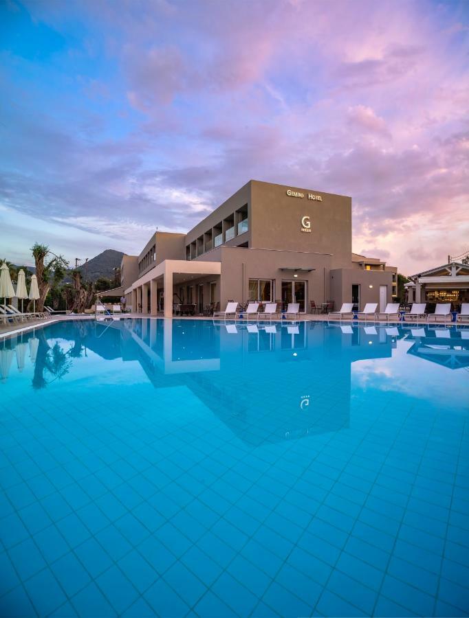 Cnic Gemini Hotel 메손기 외부 사진